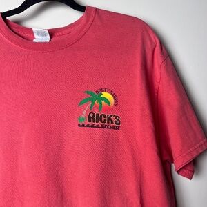 Gildan Rick’s Durty Harry’s Key West Florida Bar Shirt Short Sleeve Pink/Red Lrg